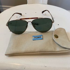 Toms Maverick Polarized sunglasses unisex